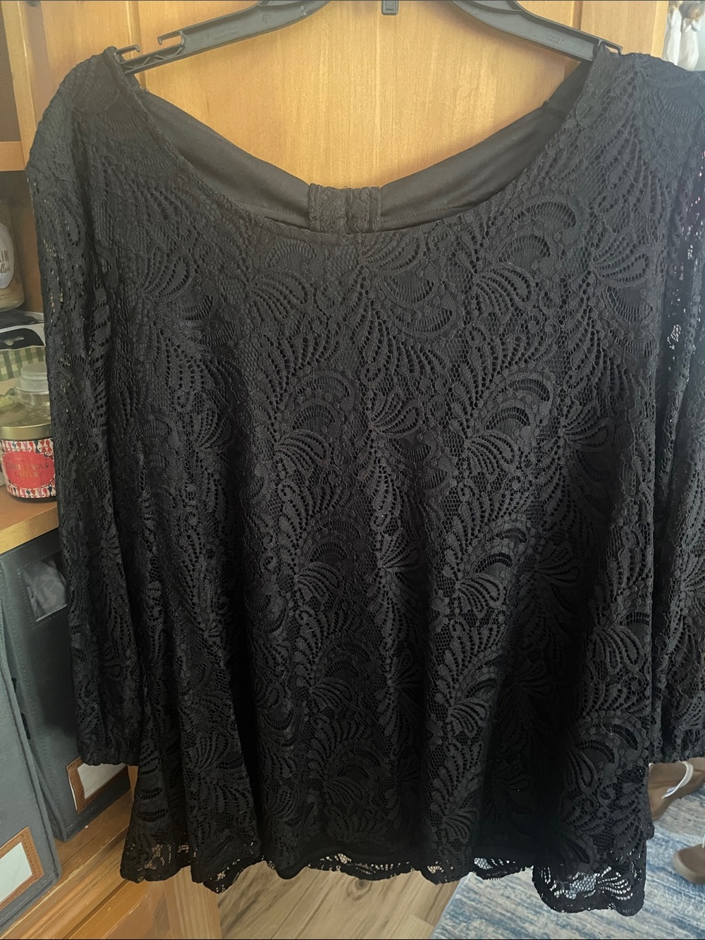 Roz & Ali Black Lace Long Sleeve Blouse